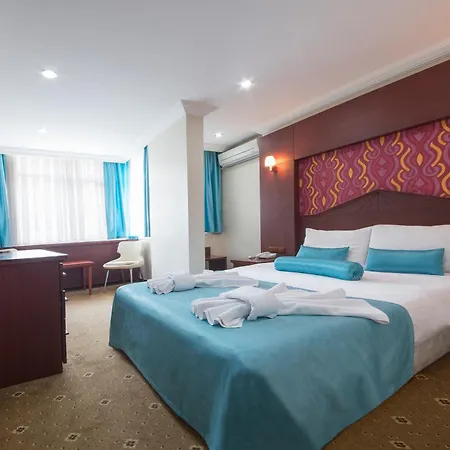 Grand Zentrum & Cafe Restaurant - Taksim Square İstanbul