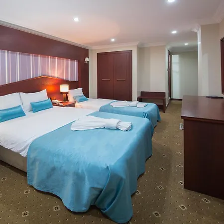 Grand Zentrum & Cafe Restaurant - Taksim Square Hotel 3*