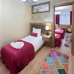 Grand Zentrum & Cafe Restaurant - Taksim Square 3*