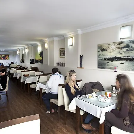 Grand Zentrum & Cafe Restaurant - Taksim Square 3*