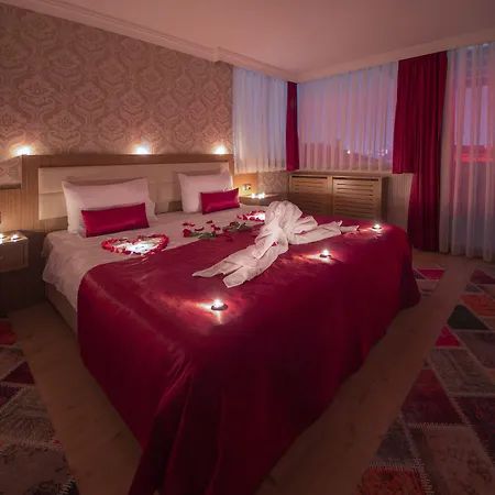 호텔 Grand Zentrum & Cafe Restaurant - Taksim Square 3*