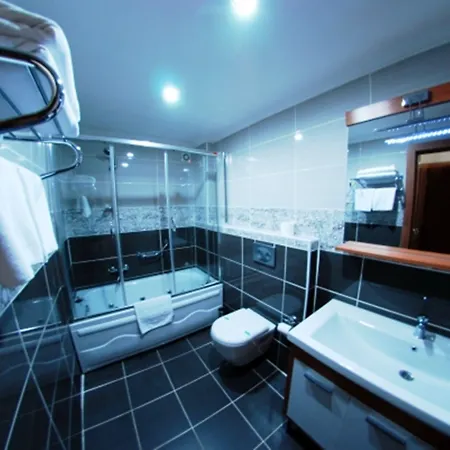 Grand Zentrum & Cafe Restaurant - Taksim Square Hotel 3*