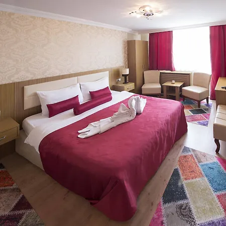 Grand Zentrum & Cafe Restaurant - Taksim Square 3* Стамбул
