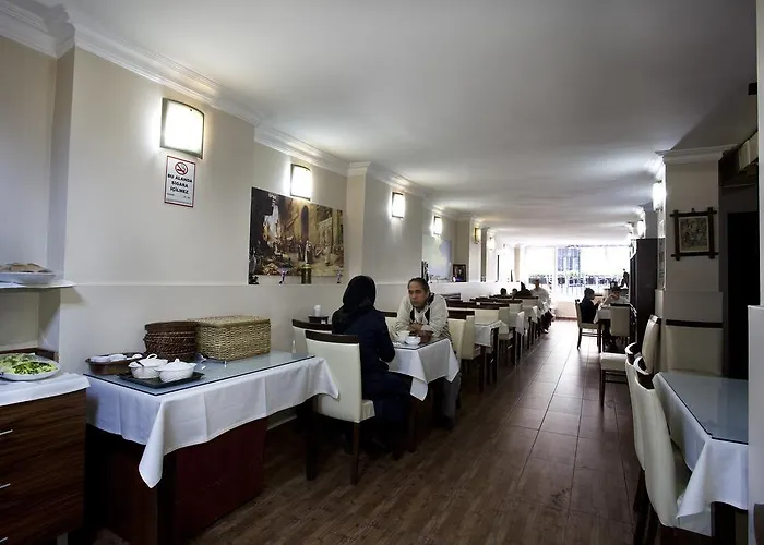 Grand Zentrum & Cafe Restaurant - Taksim Square Hotell 3*