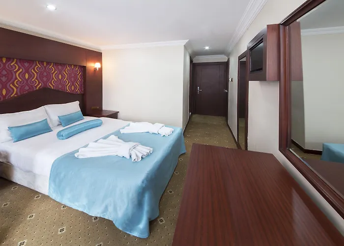 Grand Zentrum & Cafe Restaurant - Taksim Square 3*