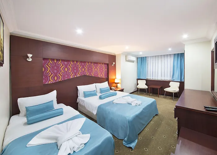 Hotell Grand Zentrum & Cafe Restaurant - Taksim Square 3*