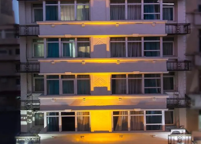 Grand Zentrum & Cafe Restaurant - Taksim Square 3*