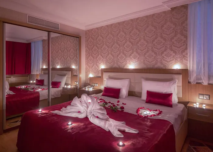 Grand Zentrum & Cafe Restaurant - Taksim Square Hotell 3*