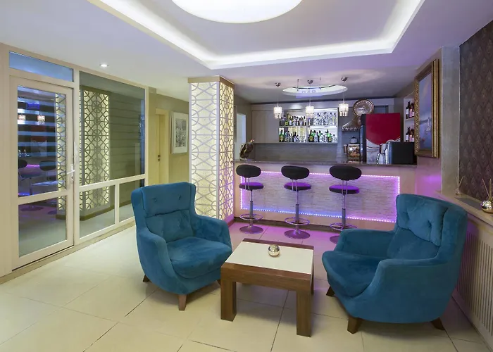 Grand Zentrum & Cafe Restaurant - Taksim Square 3*