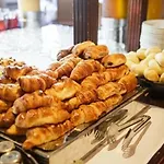 Grand Zentrum & Cafe Restaurant - Taksim Square 3*