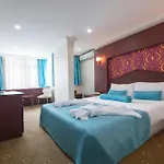 Grand Zentrum & Cafe Restaurant - Taksim Square Istanbul