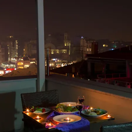 Hotel Grand Zentrum & Cafe Restaurant - Taksim Square