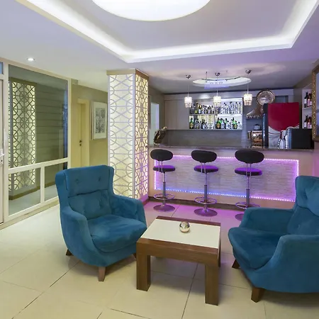 Grand Zentrum & Cafe Restaurant - Taksim Square 3*